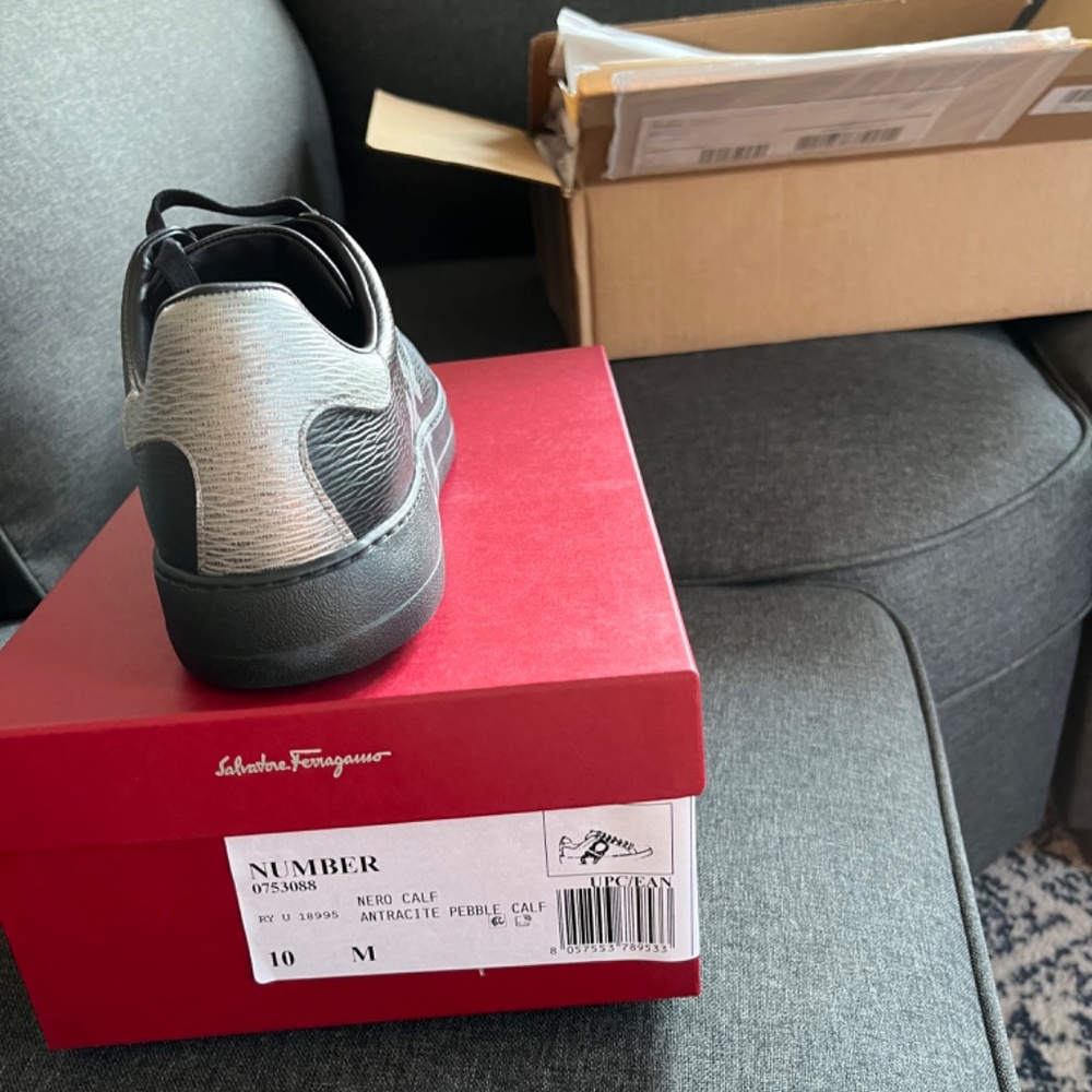 New Salvatore Ferragamo Low Top Sneakers - Picture 2 of 6